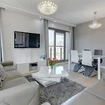 Old Town Waterlane By Renters