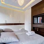 Old Town Waterlane By Renters