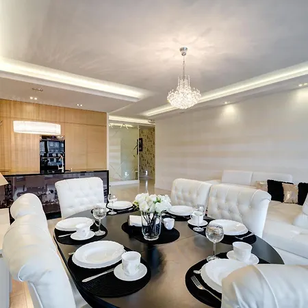 Dom & House - Old Town Waterlane Apartment