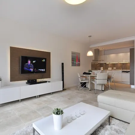 Old Town Waterlane By Renters 4*