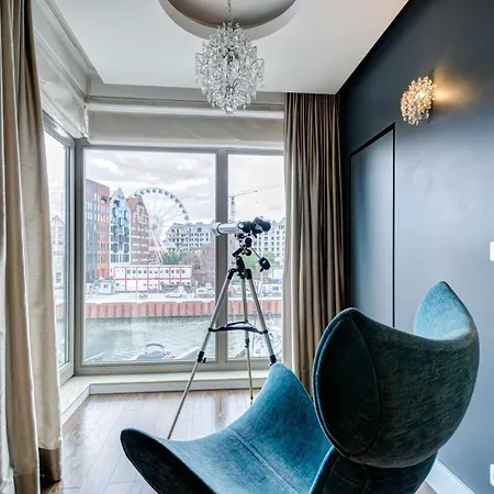 Dom & House - Old Town Waterlane Апарт-отель 4*