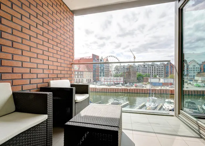 מלון דירות Gdansk Old Town Waterlane By Noclegi Renters 4*